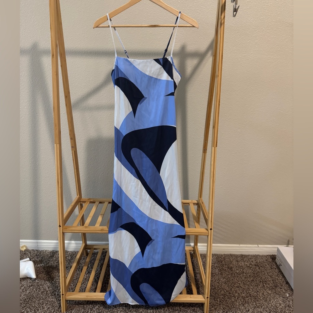 Stylish Abstract Blue and White Maxi Dress